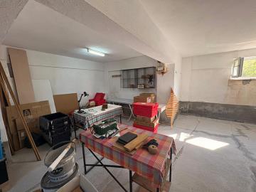 TC1945-basement-work-space