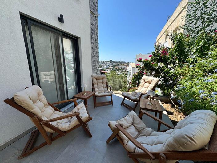 Image No.13-2 Bed Apartment for sale