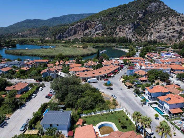 Image No.2-Villa de 6 chambres à vendre à Dalyan