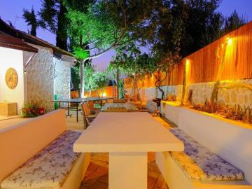 TC1950-dining-area-at-night