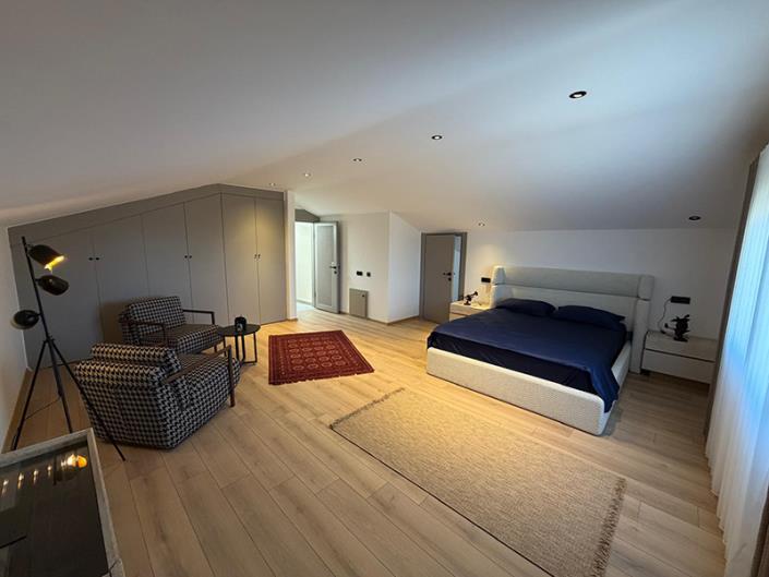 Image No.22-5 Bed Villa for sale