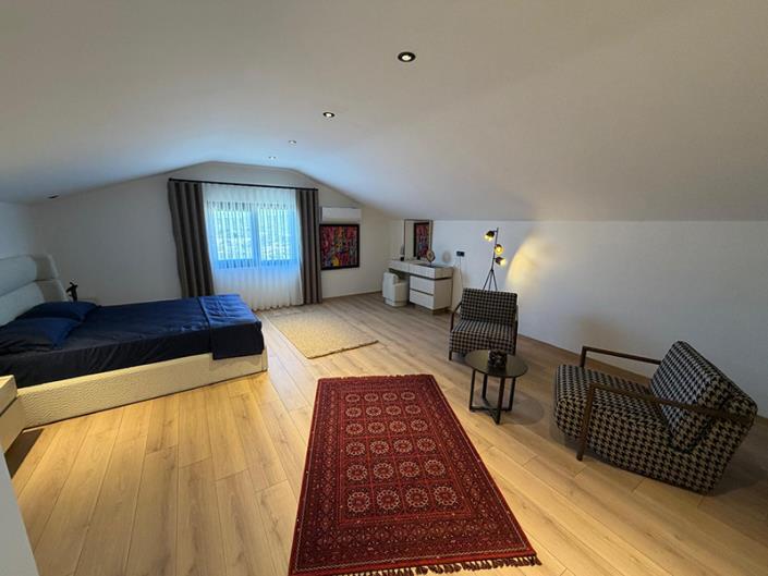 Image No.17-5 Bed Villa for sale