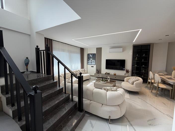 Image No.25-5 Bed Villa for sale