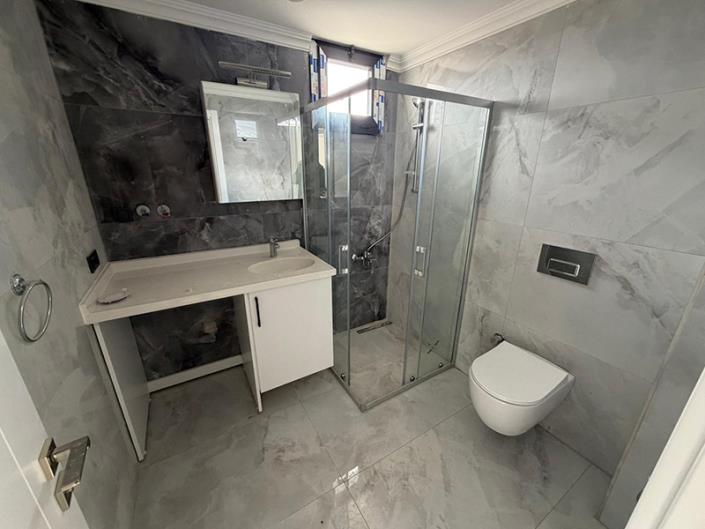 Image No.4-3 Bed Duplex for sale