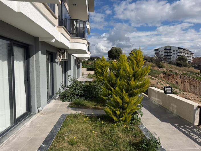 Image No.12-3 Bed Duplex for sale