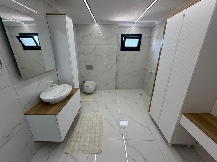 Image No.9-4 Bed Villa for sale