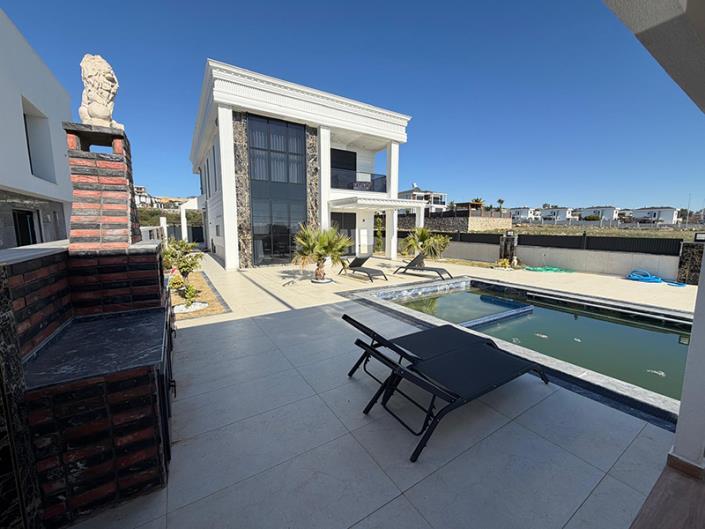 Image No.19-4 Bed Villa for sale