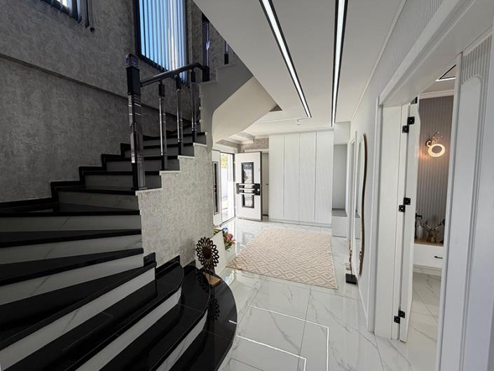 Image No.29-4 Bed Villa for sale