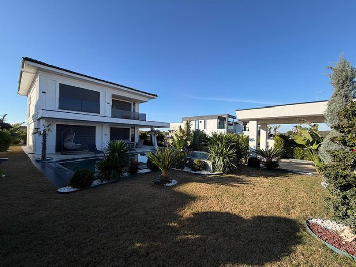 Image No.14-4 Bed Villa for sale