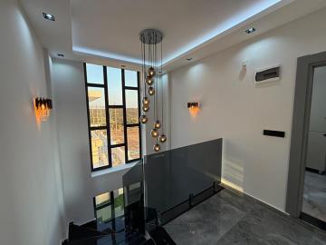 TC1958-decorative-stairway