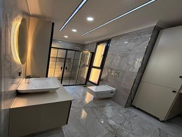 TC1958-family-bathroom-with-storage