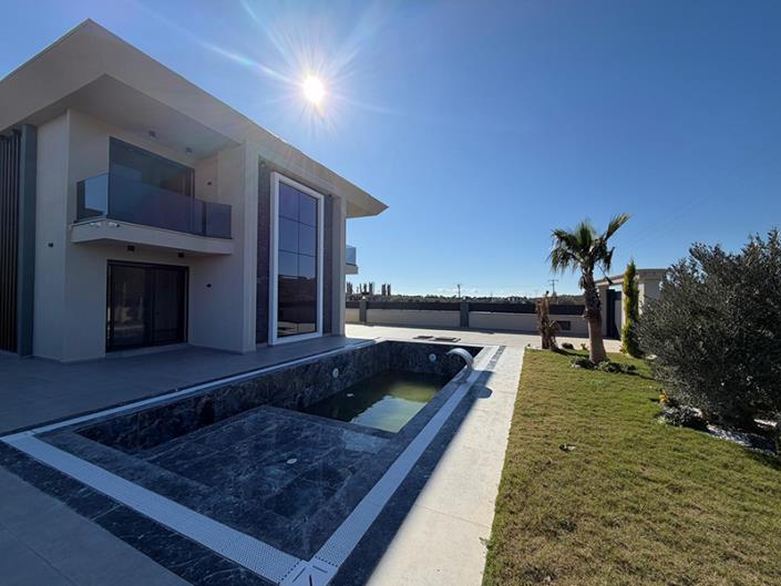 Image No.22-4 Bed Villa for sale