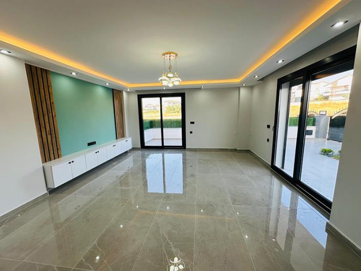 Image No.4-3 Bed Semi-Detached for sale