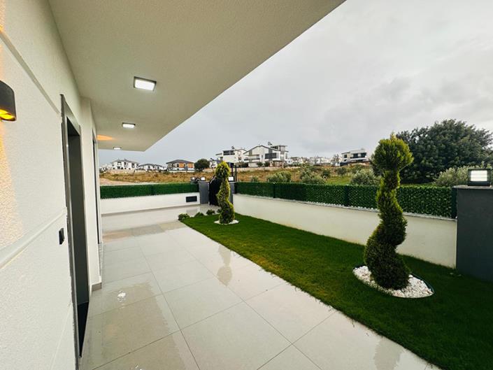 Image No.12-3 Bed Semi-Detached for sale