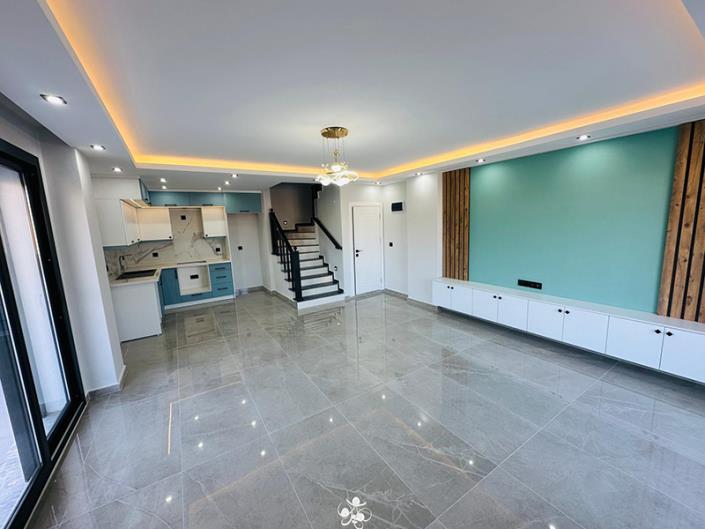 Image No.18-3 Bed Semi-Detached for sale