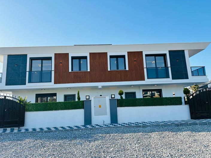 Image No.25-3 Bed Semi-Detached for sale