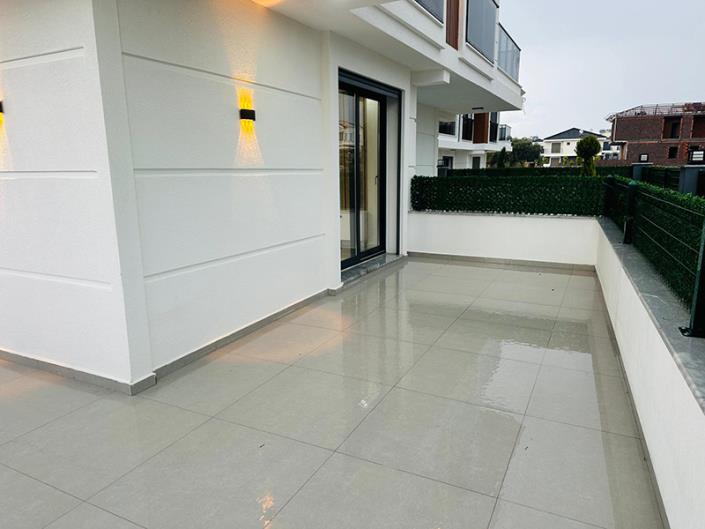 Image No.23-3 Bed Semi-Detached for sale