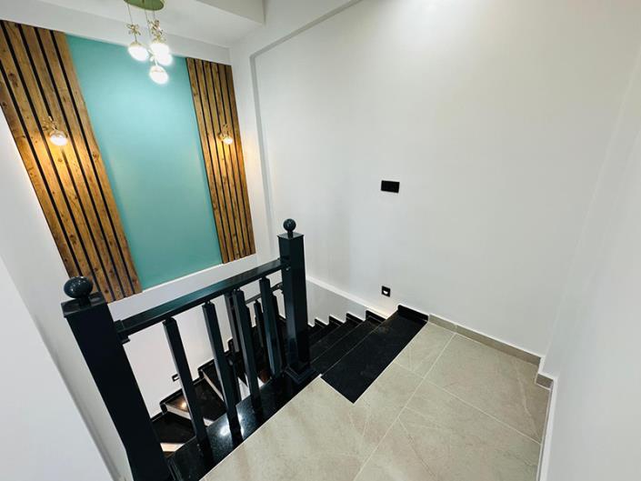 Image No.20-3 Bed Semi-Detached for sale