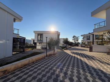 TC1961--sunset-over-the-complex