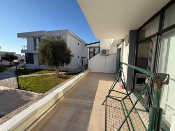 TC1961-balcony-with-complex-views