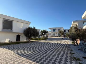 TC1961-complex-paved-paths