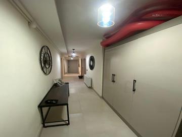 TC1967-entrance-hall-and-storage