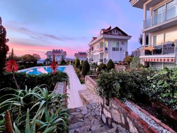 TC1968-complex-over-view