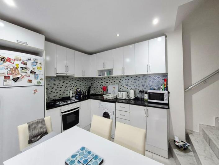 Image No.18-2 Bed Duplex for sale