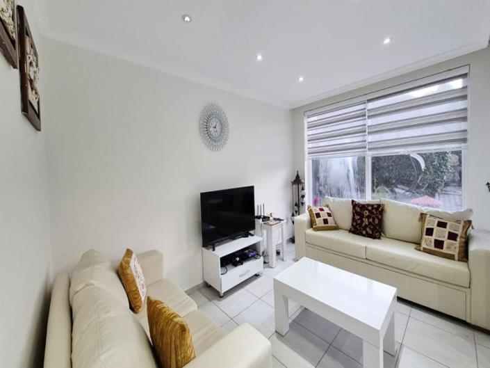 Image No.25-2 Bed Duplex for sale