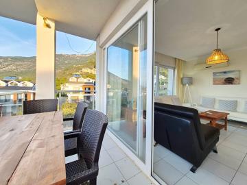 TC1969-balcony-from-the-lounge