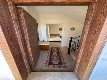 TC1959-entrance-to-villa