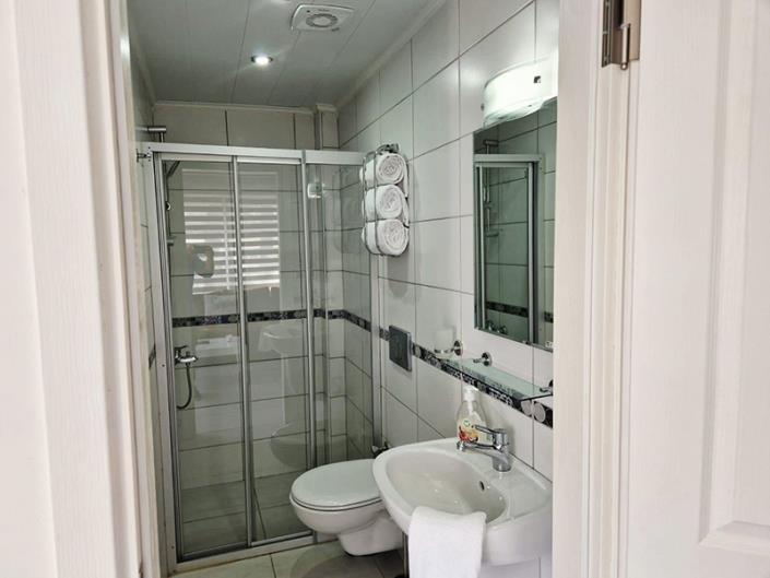 Image No.10-3 Bed Duplex for sale