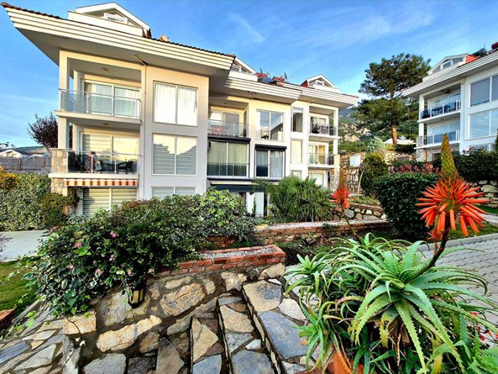 Image No.11-3 Bed Duplex for sale