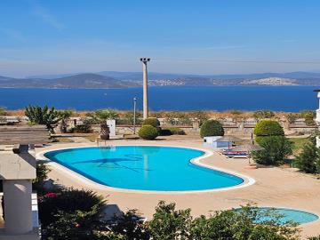TC1963-pool-and-sea-view