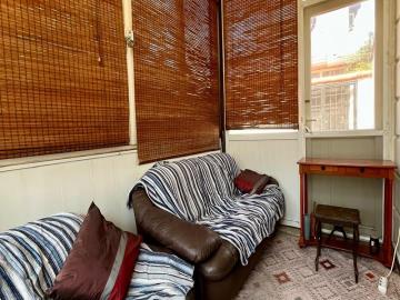 TC1975-extra-sitting-room