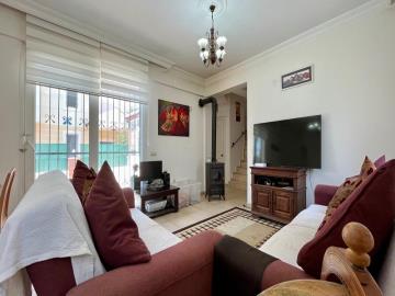 TC1975-family-lounge