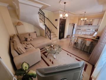 TC1976-open-plan-lounge-and-kitchen