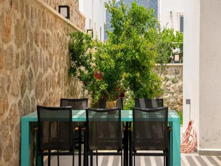 Image No.2-3 Bed Villa for sale