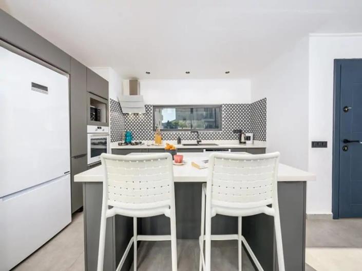 Image No.9-3 Bed Villa for sale