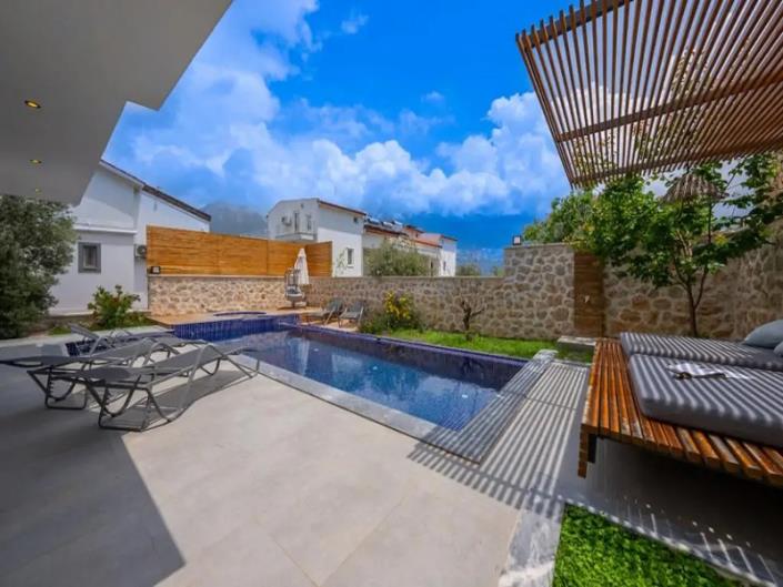 Image No.12-3 Bed Villa for sale