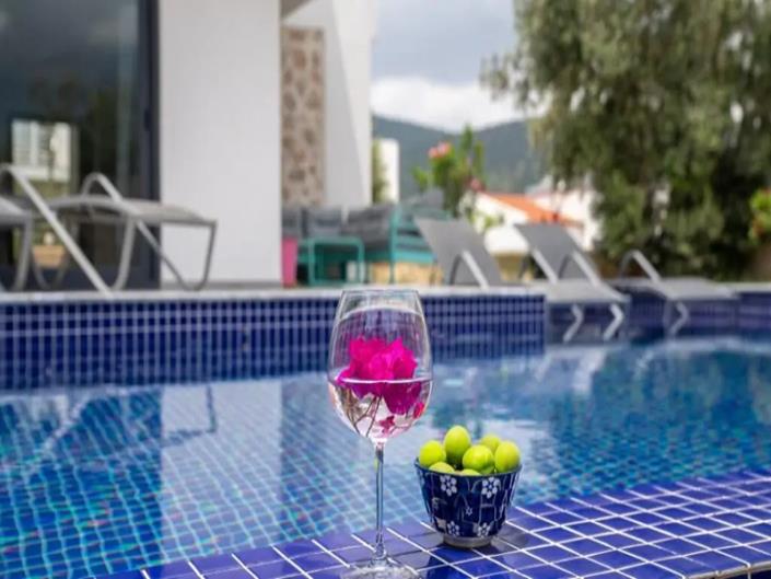 Image No.17-3 Bed Villa for sale