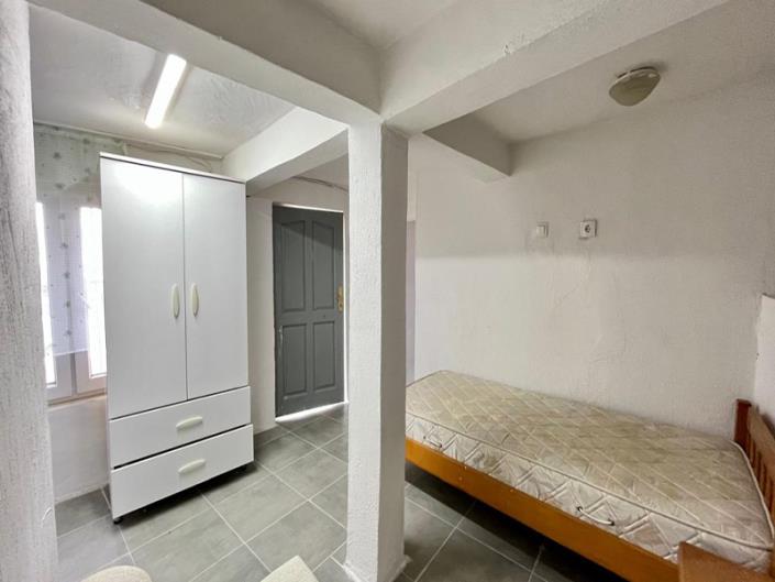 Image No.15-3 Bed House for sale