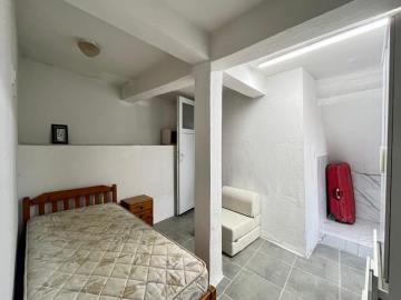 TC1984-apartment-bedroom