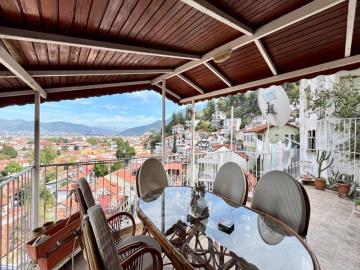 TC1984-entertaining-area-on-the-roof-top