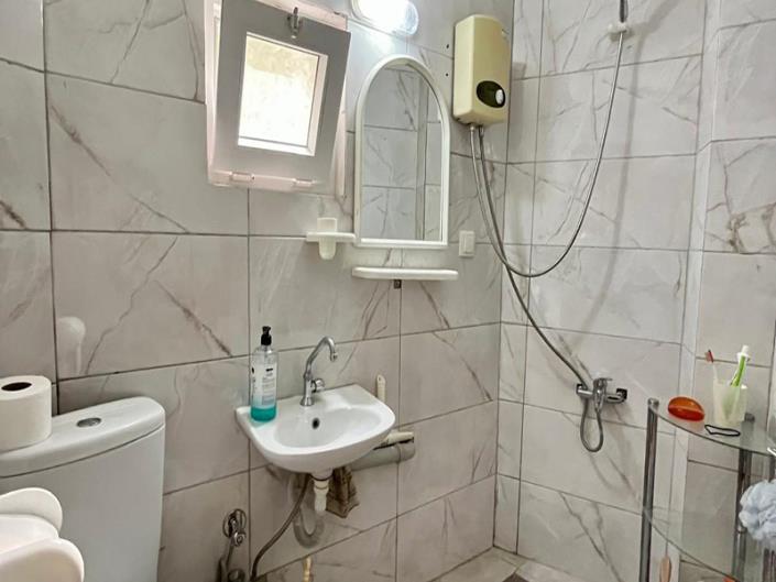 Image No.7-3 Bed House for sale