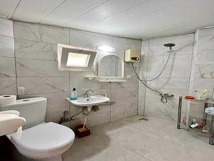 Image No.9-3 Bed House for sale