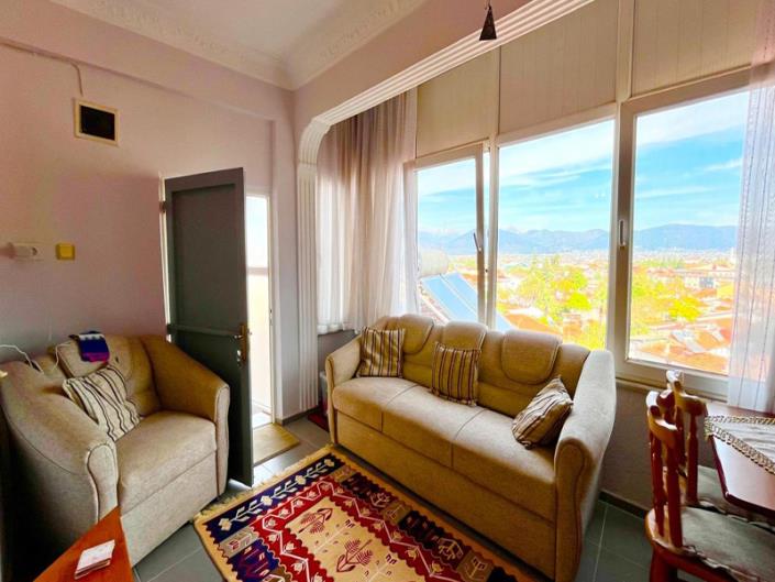 Image No.16-3 Bed House for sale