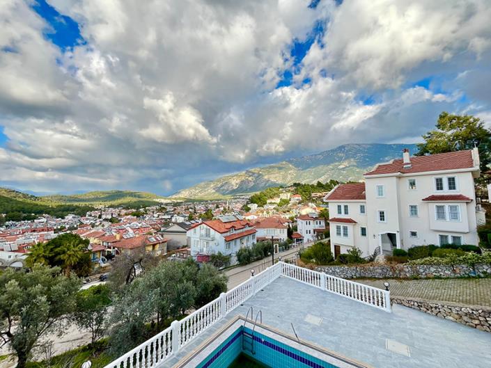 Image No.14-4 Bed Duplex for sale