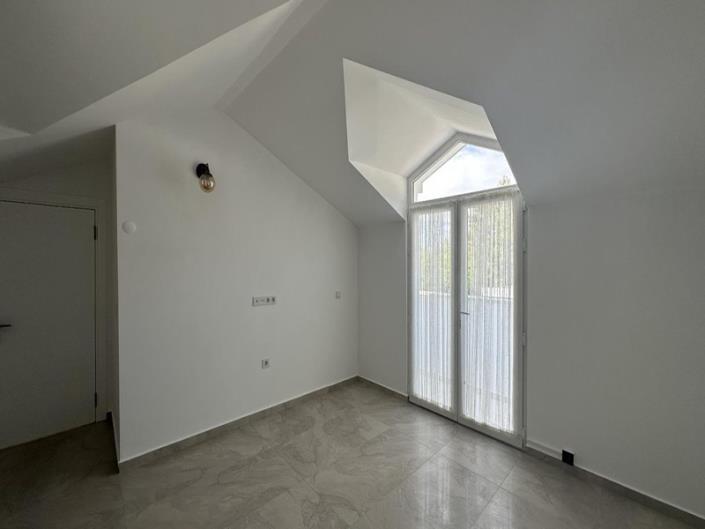 Image No.4-5 Bed Villa for sale