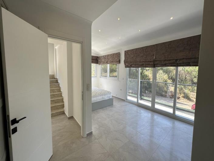 Image No.19-5 Bed Villa for sale